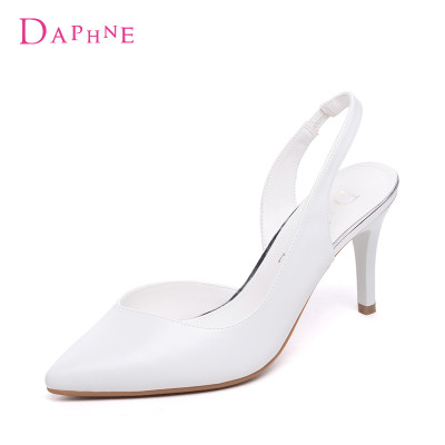 达芙妮 时尚尖头浅口高跟白色女单鞋 1016102