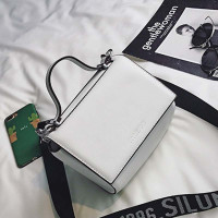 好奇小手翻不停·立体磨切书:你好啊,小鸭子怎