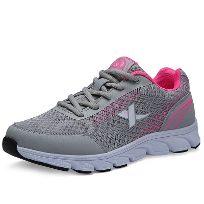 特步女鞋2017秋冬季新款运动鞋女轻便皮面旅